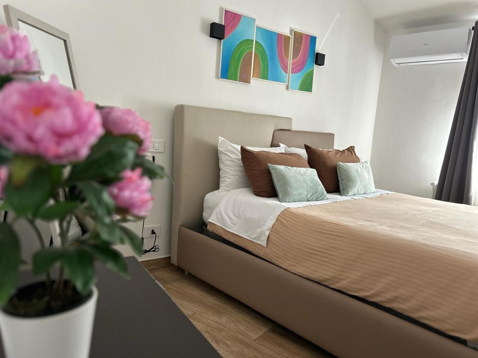 Zeta Rooms Caserta Eksteriør billede