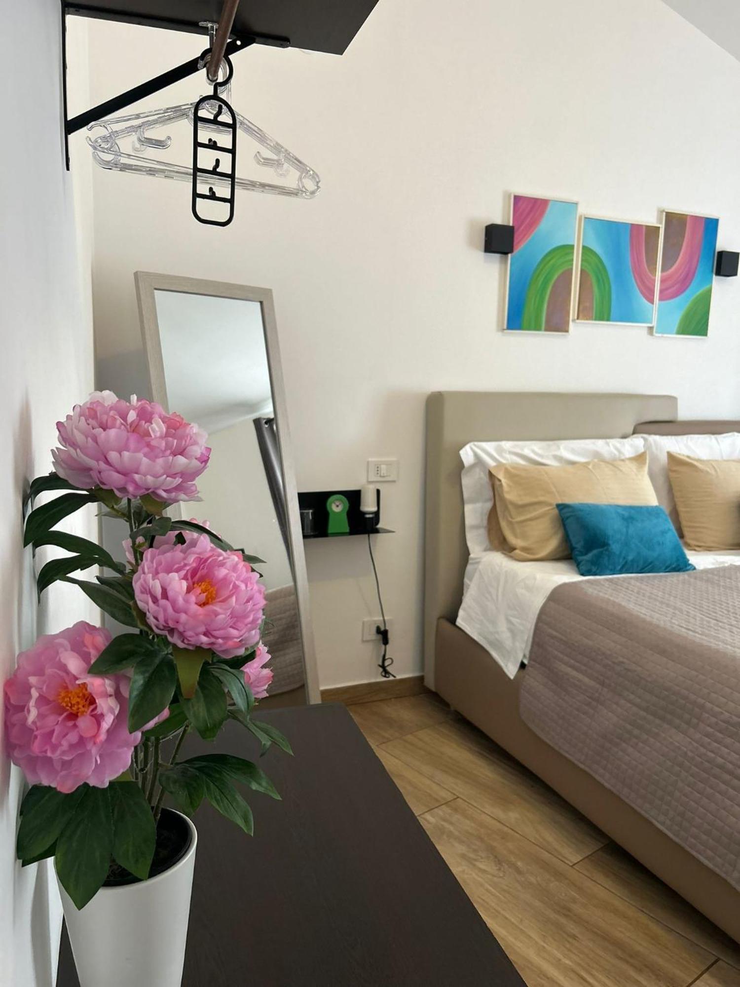 Zeta Rooms Caserta Eksteriør billede