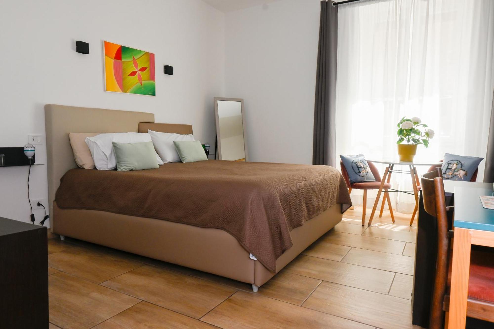 Zeta Rooms Caserta Eksteriør billede